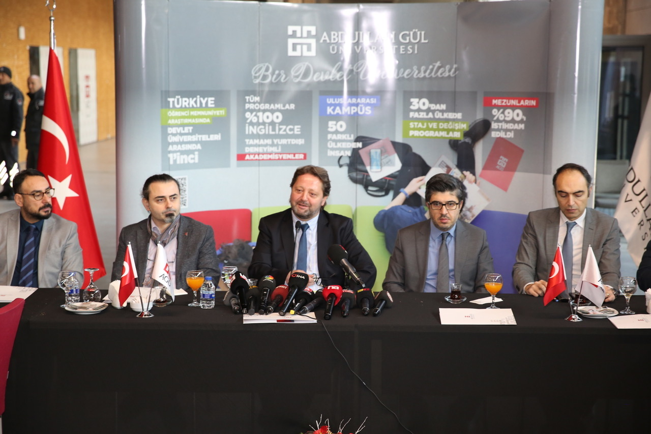 Rektör Prof. Dr. Yılmaz Basın Toplantısı Düzenledi