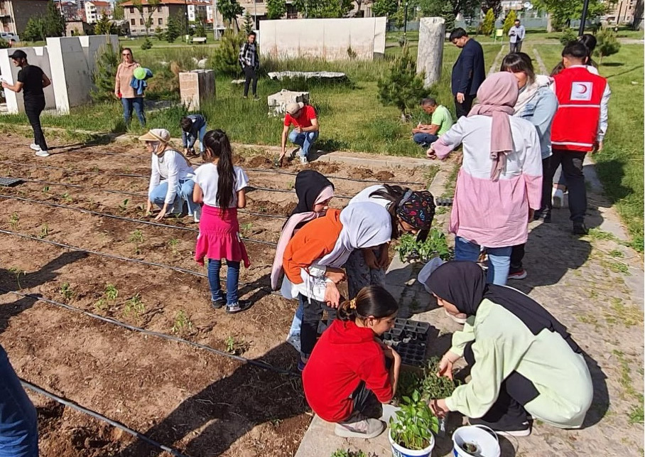 Mimarlık Fakültesi'nden Çocuklar için Sürdürülebilir Kalkınma Amaçları Atölyesi